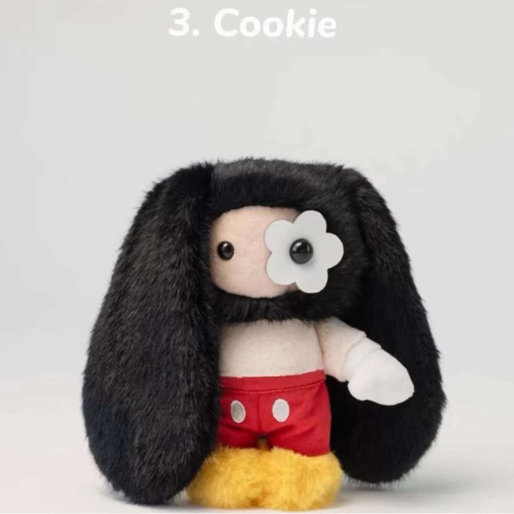 CJ HENDRY x PHILLIPS AUCTION JUJU plush pendant blind box #3 COOKIE rare NEW
